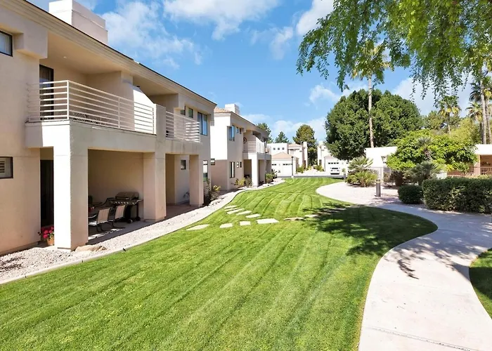 Pool-side, 1st Flr, Subd-trail, Walk 2 Dining Scottsdale