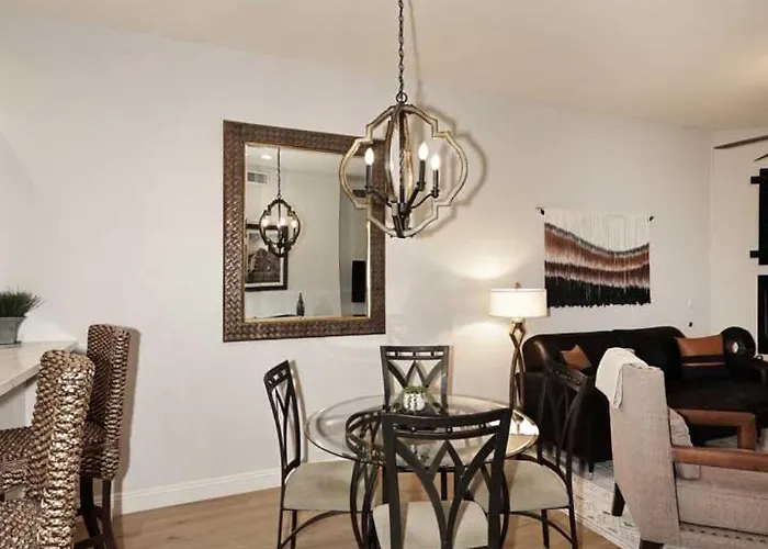 Pool-side, 1st Flr, Subd-trail, Walk 2 Dining