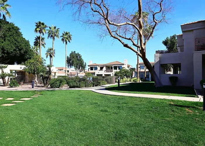 Pool-side, 1st Flr, Subd-trail, Walk 2 Dining Scottsdale